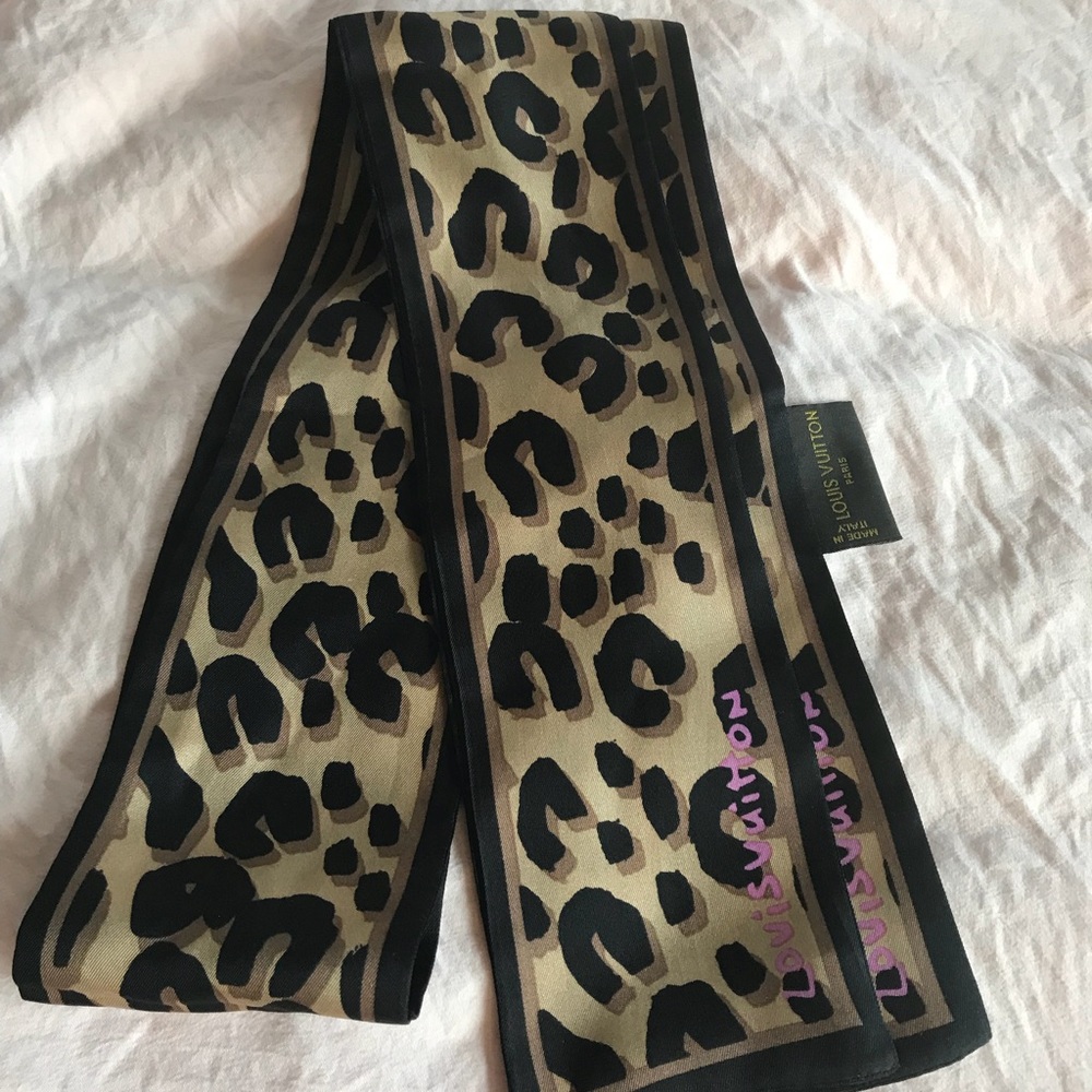 Louis Vuitton Leopard Bandeau